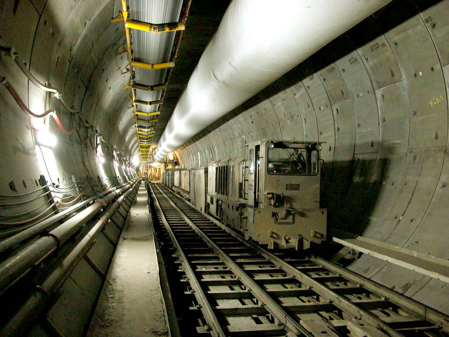 Dr. Rehm – Tunnelbau-Service – Baubetrieb/Logistik​